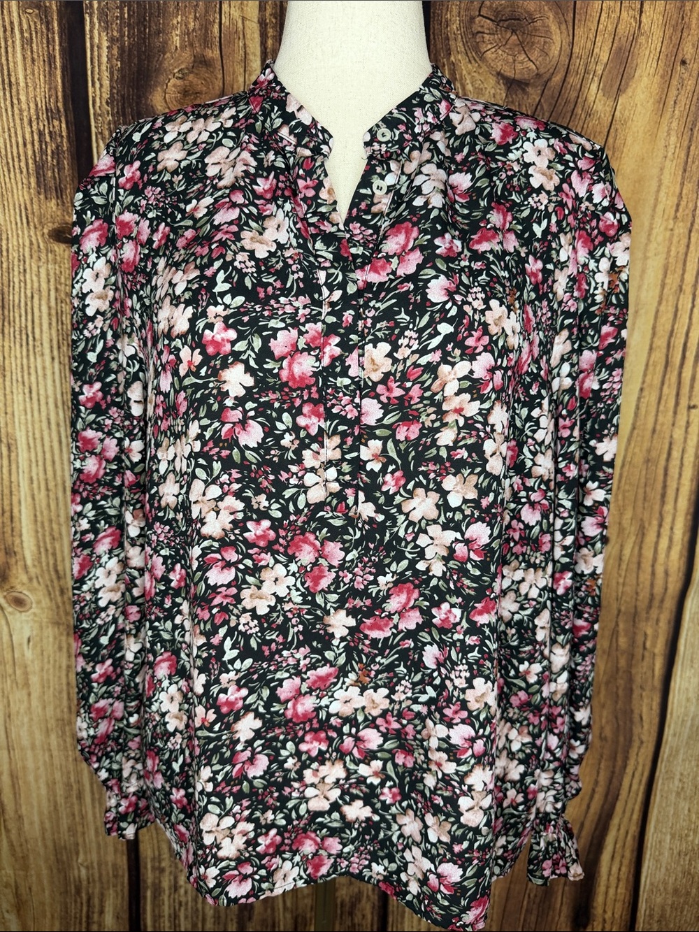 Philosophy Floral Split-Neck Blouse in Black with Pink & Cream Flowers